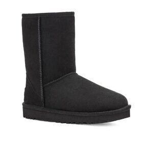 UGG Women's Black Classic Short II 5825 Suede Ankle Winter Snow Boot Size 7